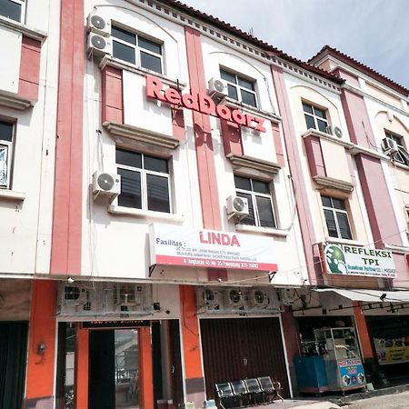 RedDoorz near Palembang Square Mall 2 Exterior foto