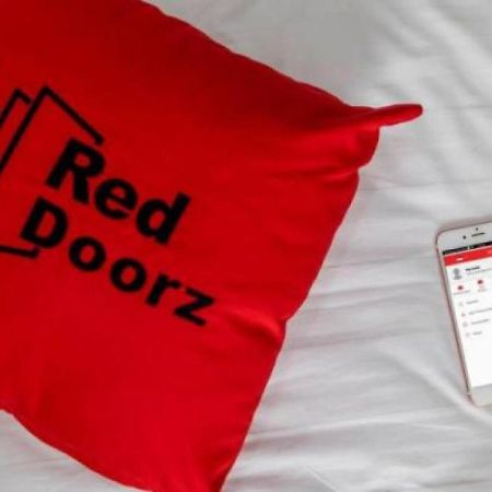 RedDoorz near Palembang Square Mall 2 Exterior foto
