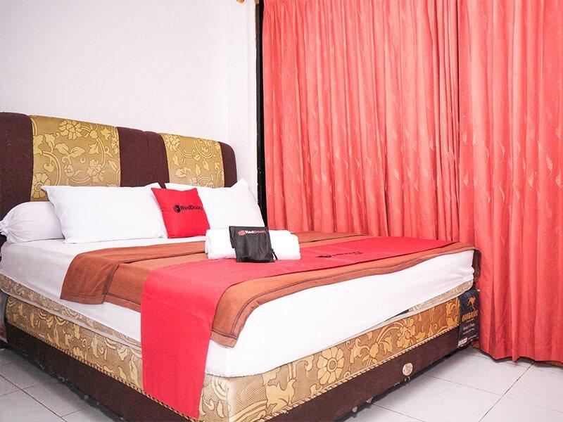 RedDoorz near Palembang Square Mall 2 Exterior foto