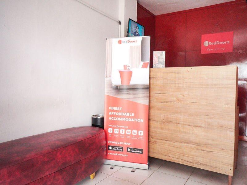 RedDoorz near Palembang Square Mall 2 Exterior foto
