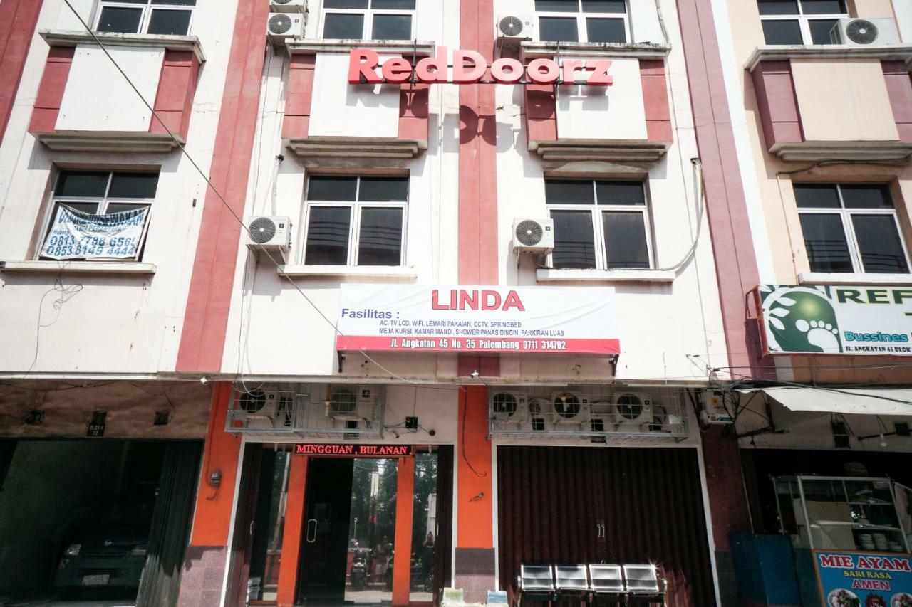 RedDoorz near Palembang Square Mall 2 Exterior foto